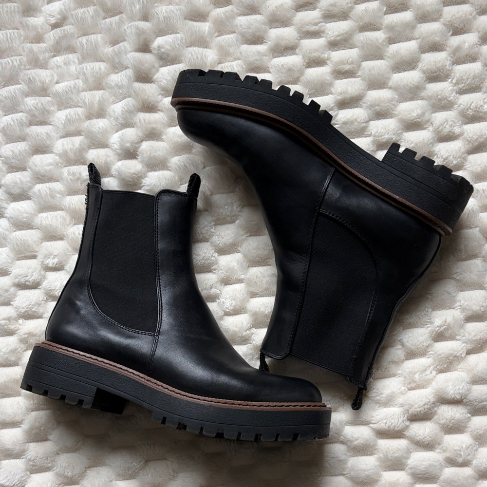 Sam Edelman Laguna Chelsea Boot - Black Size 7.5